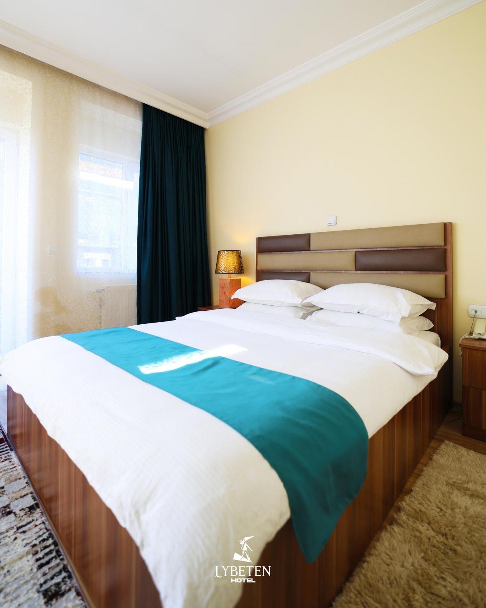 פריזאי Hotel Lybeten מראה חיצוני תמונה