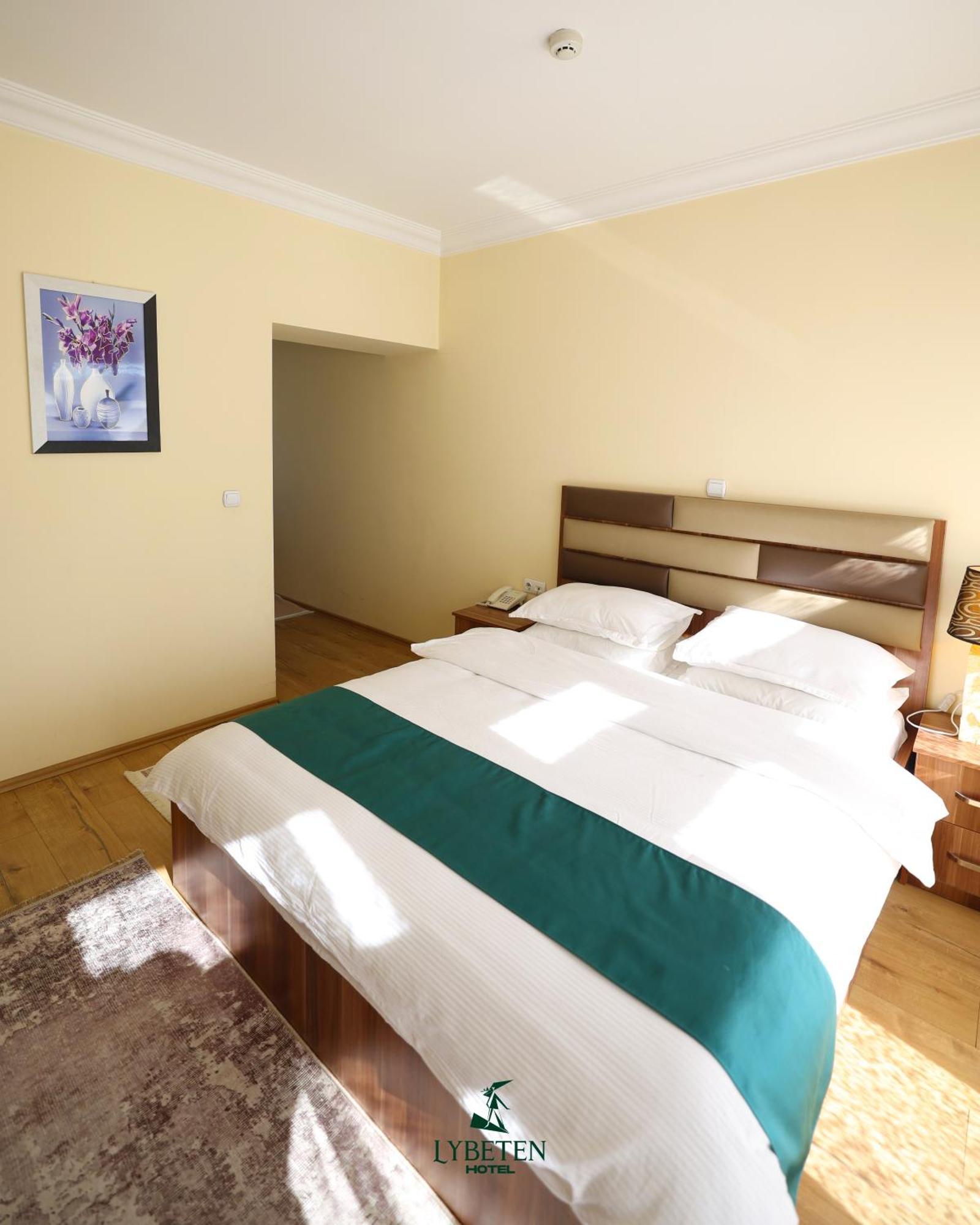פריזאי Hotel Lybeten מראה חיצוני תמונה