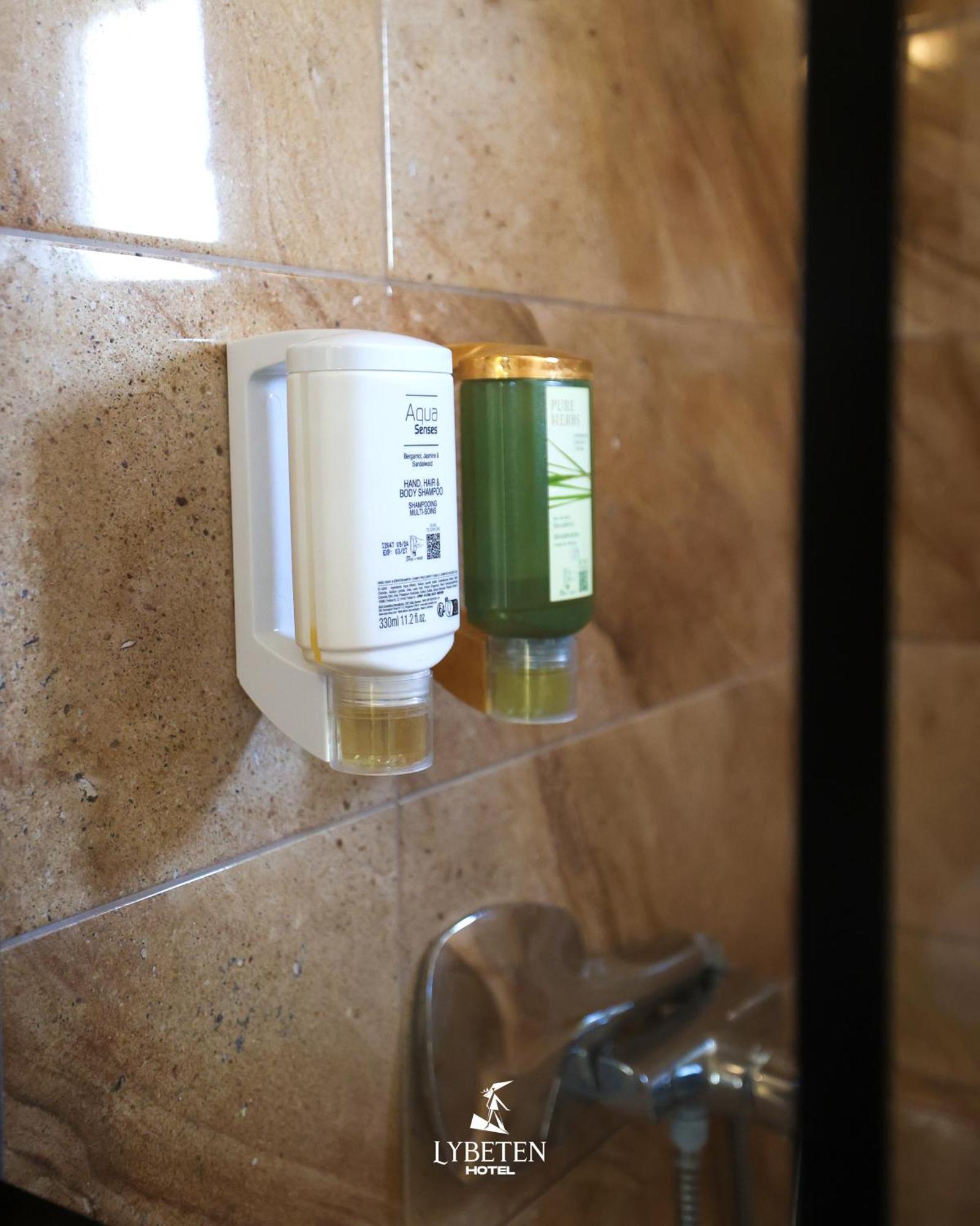 פריזאי Hotel Lybeten מראה חיצוני תמונה
